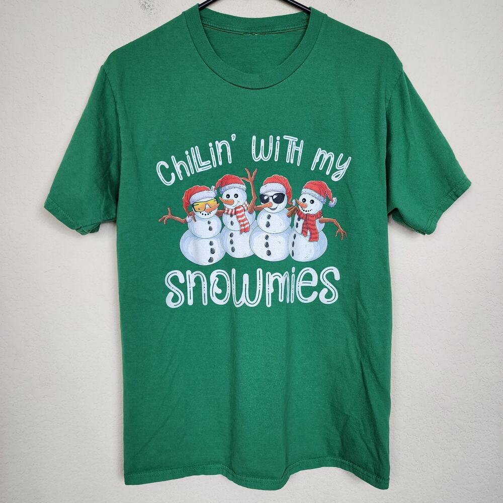Christmas Chillin With My Snowmies Small Graphic Tee Shirt